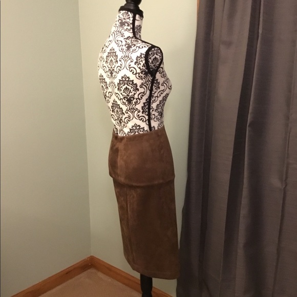 BCBG Faux Suede Stretch Pencil Skirt - Size XS - Picture 2 of 4
